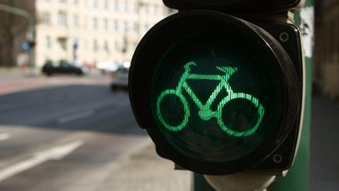Ampel zeigt grün für Fahrradfahrer