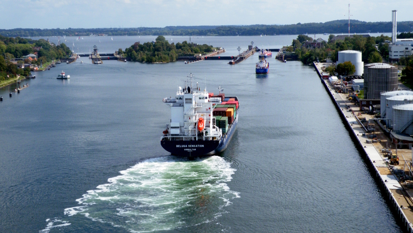 Schiff im Nord-Ostsee-Kanal