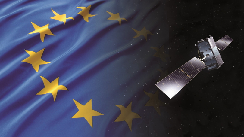 Illustration of a satellite in the orbit besides a flag of the European Union